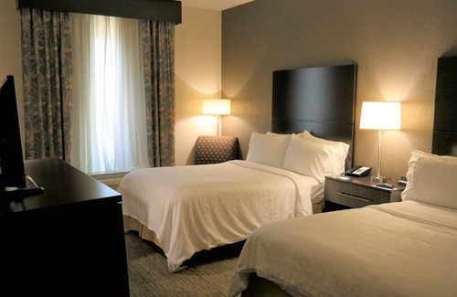 Fredericksburg Hotel | Holiday Inn Express Fredericksburg Southpoint by IHG