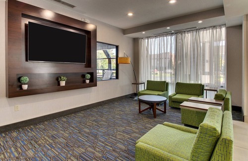 Fishkill Hotel | Holiday Inn Express Fishkill-Mid Hudson Valley by IHG