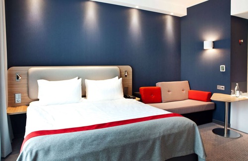 Raunheim Hotel | Holiday Inn Express Frankfurt Airport-Raunheim by IHG
