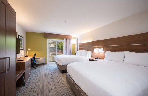Grover Beach Hotel | Holiday Inn Express Grover Beach-Pismo Beach Area by IHG