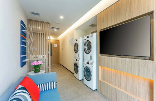 Haimen Hotel | Holiday Inn Express Haimen City Center by IHG