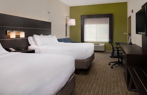 Independence Hotel | Holiday Inn Express Hotel & Suites Independence-Kansas City by IHG
