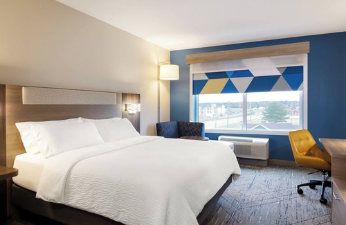 Huntsville Hotel | Holiday Inn Express Hotel & Suites Huntsville West - Research Pk by IHG