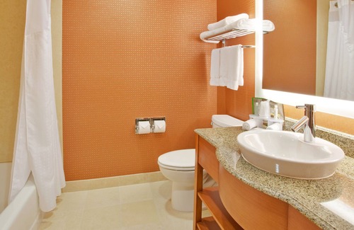 Westside Santa Cruz Hotel | Holiday Inn Express Hotel & Suites Santa Cruz by IHG