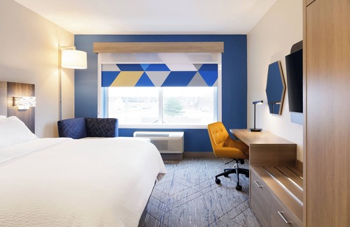 Streetsboro Hotel | Holiday Inn Express Hotel & Suites Cleveland-Streetsboro by IHG