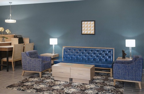 Brookville Hotel | Holiday Inn Express Hotel & Suites Dayton West - Brookville by IHG