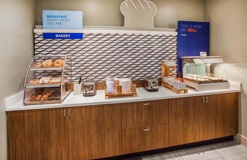 Westside Santa Cruz Hotel | Holiday Inn Express Hotel & Suites Santa Cruz by IHG