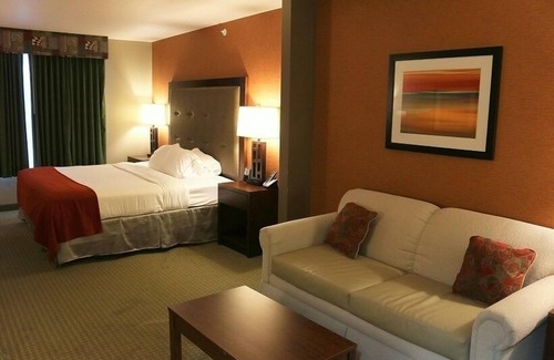 Bozeman Hotel | Holiday Inn Express Hotel & Suites Bozeman West by IHG