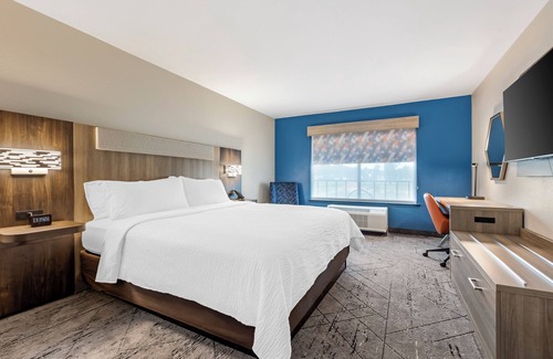 Camden Hotel | Holiday Inn Express Hotel & Suites Camden-I20 (Hwy 521) by IHG