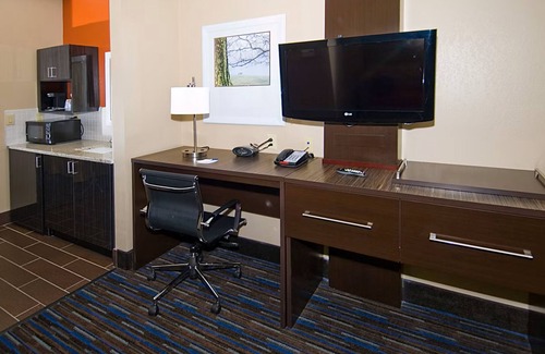 Fulton Hotel | Holiday Inn Express Hotel & Suites Fulton by IHG
