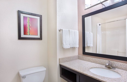 Murphy Hotel | Holiday Inn Express Hotel & Suites Murphy by IHG