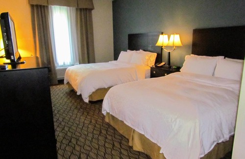 Cadillac Hotel | Holiday Inn Express Hotel & Suites Cadillac by IHG