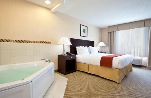 Tipp City Hotel | Holiday Inn Express Hotel & Suites Tipp City by IHG