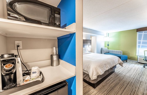 Indianapolis Hotel | Holiday Inn Express Indianapolis South by IHG