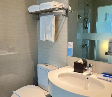 Old Jakarta Hotel | Holiday Inn Express Jakarta International Expo by IHG
