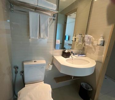 Old Jakarta Hotel | Holiday Inn Express Jakarta International Expo by IHG
