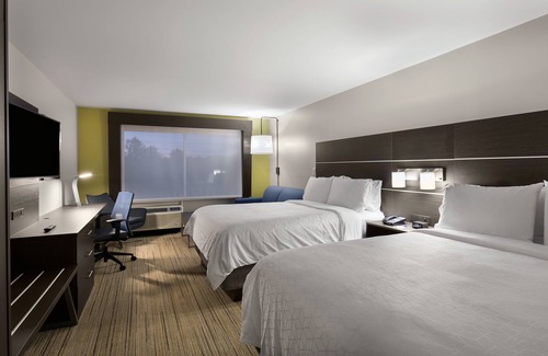 Lake Park Hotel | Holiday Inn Express Lake Park, an IHG Hotel