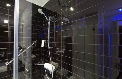 Carnaxide Hotel | Holiday Inn Express Lisbon - Alfragide by IHG