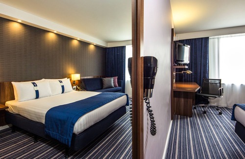 West Kensington Hotel | Holiday Inn Express London - Earl's Court by IHG