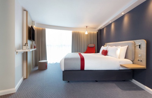 Cathedrals Hotel | Holiday Inn Express London - Southwark by IHG