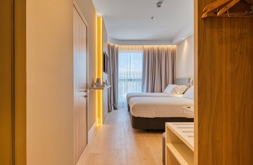San Blas-Canillejas Hotel | Holiday Inn Express Madrid Airport by IHG