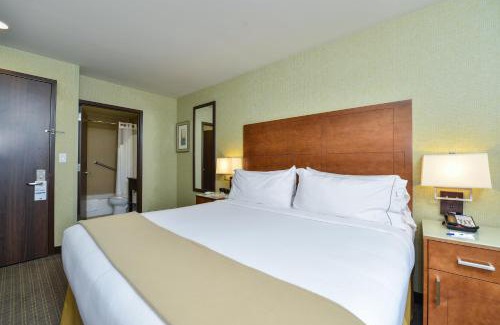Hell's Kitchen Hotel | Holiday Inn Express Manhattan Midtown West by IHG