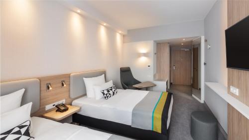 Berg am Laim Hotel | Holiday Inn Express Munich - City East by IHG