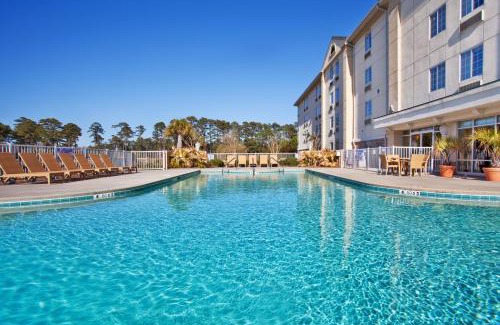 Myrtle Beach Resort | Holiday Inn Express Myrtle Beach-Broadway at the Beach by IHG
