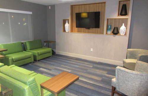 O'Neill Hotel | Holiday Inn Express Oneill by IHG