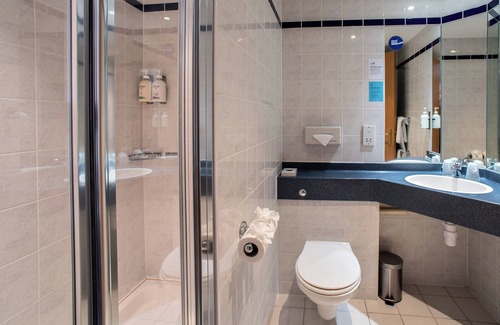 Poole Hotel | Holiday Inn Express Poole by IHG