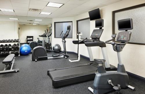 Southside Hotel | Holiday Inn Express & Suites Jacksonville South East - Medical Center Area by IHG