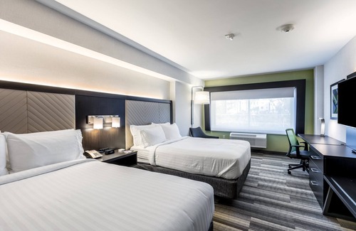Jersey City Hotel | Holiday Inn Express & Suites Jersey City North - Hoboken by IHG