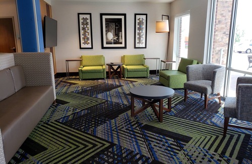 Springfield Hotel | Holiday Inn Express & Suites Nashville North - Springfield by IHG