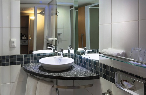 Woodmead Hotel | Holiday Inn Express Sandton Woodmead by IHG