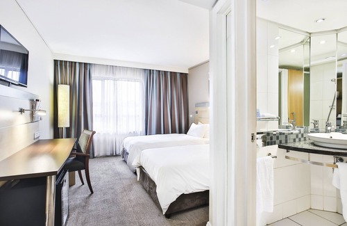 Woodmead Hotel | Holiday Inn Express Sandton Woodmead by IHG
