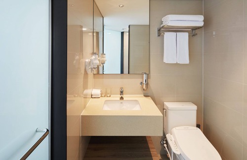 Mapo Hotel | Holiday Inn Express Seoul Hongdae by IHG