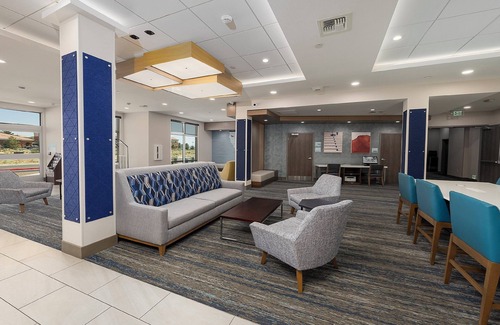 Ridgecrest Hotel | Holiday Inn Express & Suites Ridgecrest - China Lake by IHG