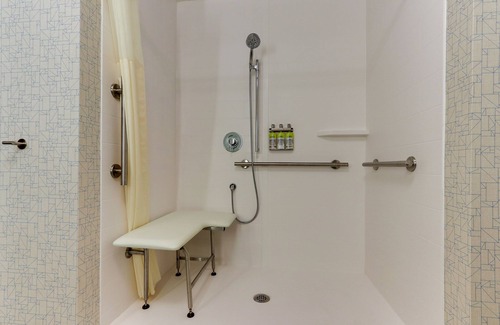 Saugerties Hotel | Holiday Inn Express & Suites Saugerties - Hudson Valley by IHG