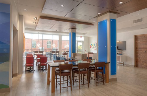 Fort Mill Hotel | Holiday Inn Express & Suites Fort Mill by IHG