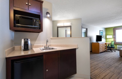 Wheat Ridge Hotel | Holiday Inn Express & Suites Wheat Ridge-Denver West by IHG