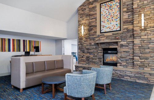 Wheat Ridge Hotel | Holiday Inn Express & Suites Wheat Ridge-Denver West by IHG