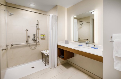 Oakhurst Hotel | Holiday Inn Express & Suites Oakhurst - Yosemite Park Area by IHG
