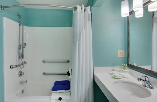 Plant City Hotel | Holiday Inn Express Suites Plant City by IHG