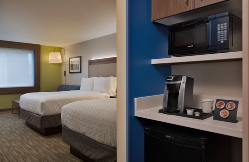 Portland Hotel | Holiday Inn Express & Suites Portland Airport - Cascade Stn by IHG