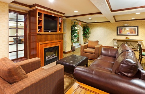 Reidsville Hotel | HOLIDAY INN EXPRESS & SUITES REIDSVILLE by IHG