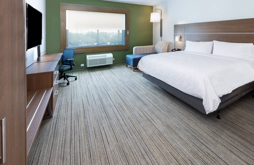 Stafford Hotel | Holiday Inn Express & Suites Stafford NW - Sugar Land by IHG