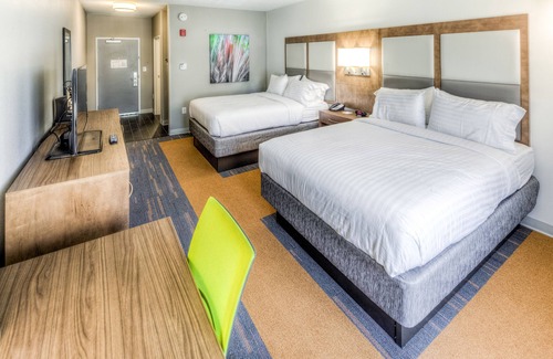 Westlake Hotel | Holiday Inn Express & Suites Cleveland West - Westlake by IHG