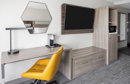 Newberry Hotel | Holiday Inn Express & Suites Newberry by IHG