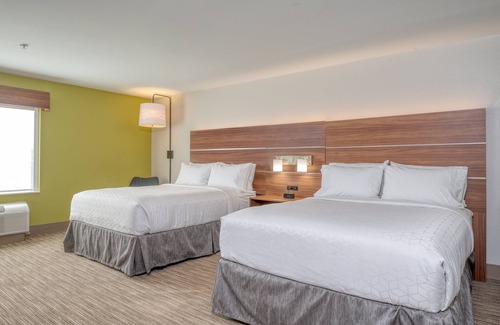 Thornburg Hotel | Holiday Inn Express & Suites - Thornburg, S. Fredericksburg by IHG