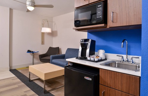 Mason Hotel | Holiday Inn Express & Suites Cincinnati - Mason by IHG